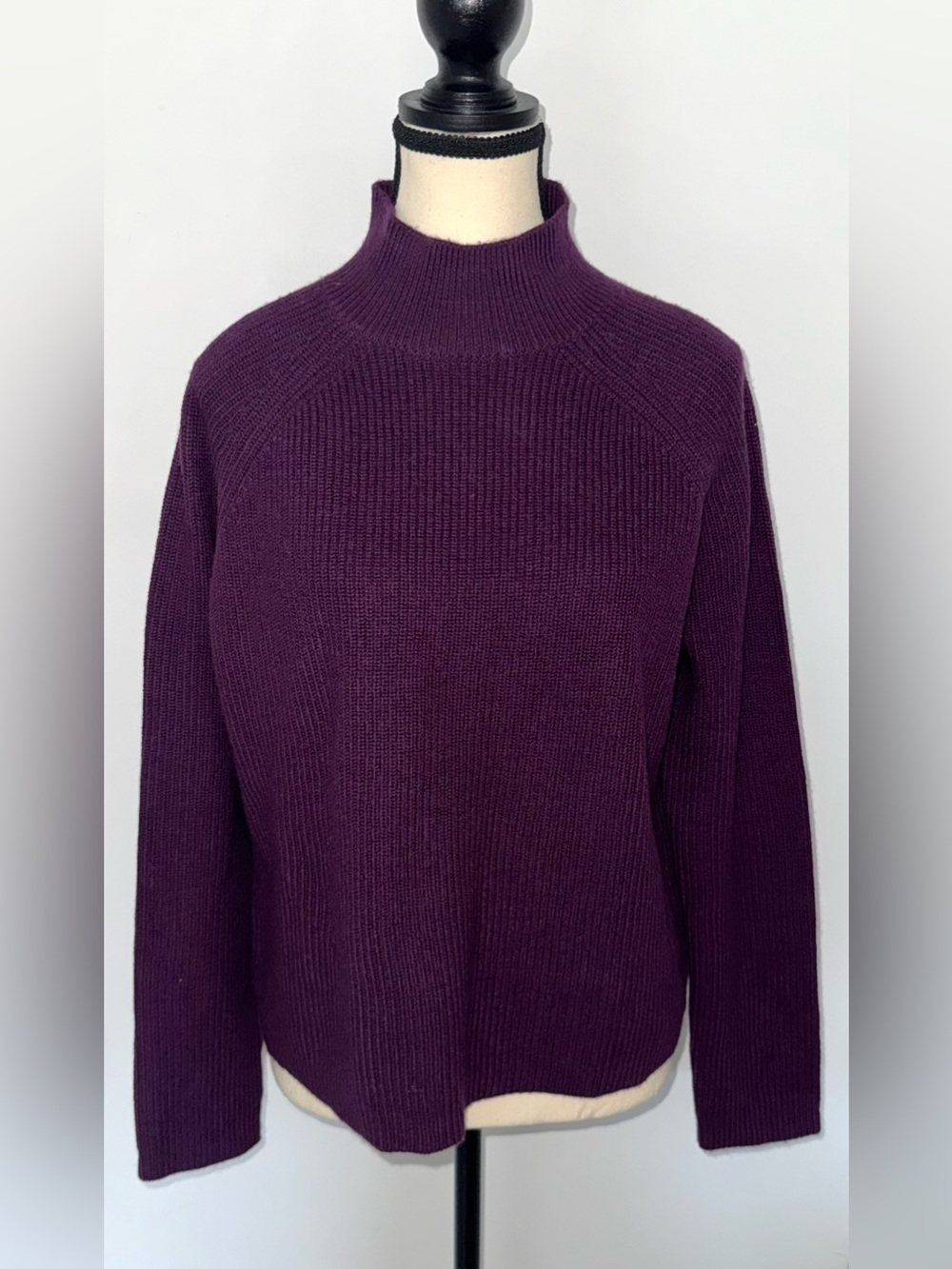 RACHEL ZOE extrafine merino wool turtleneck sweater size medium - purple